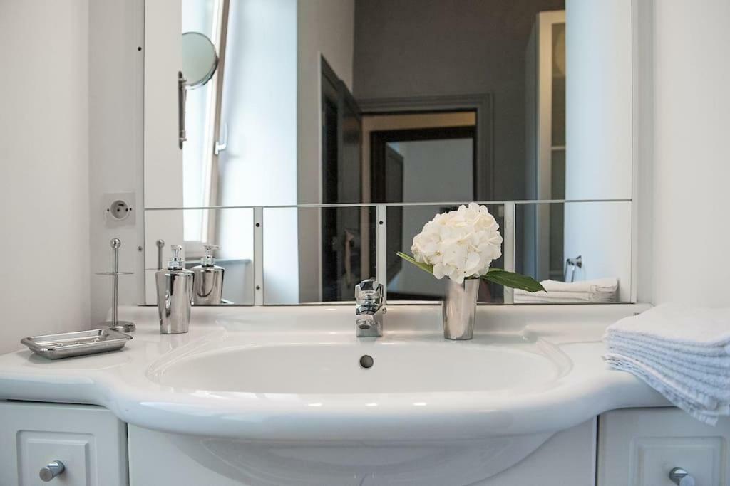 N9 Appartement De Charme Сен-Поль-де-Леон Экстерьер фото